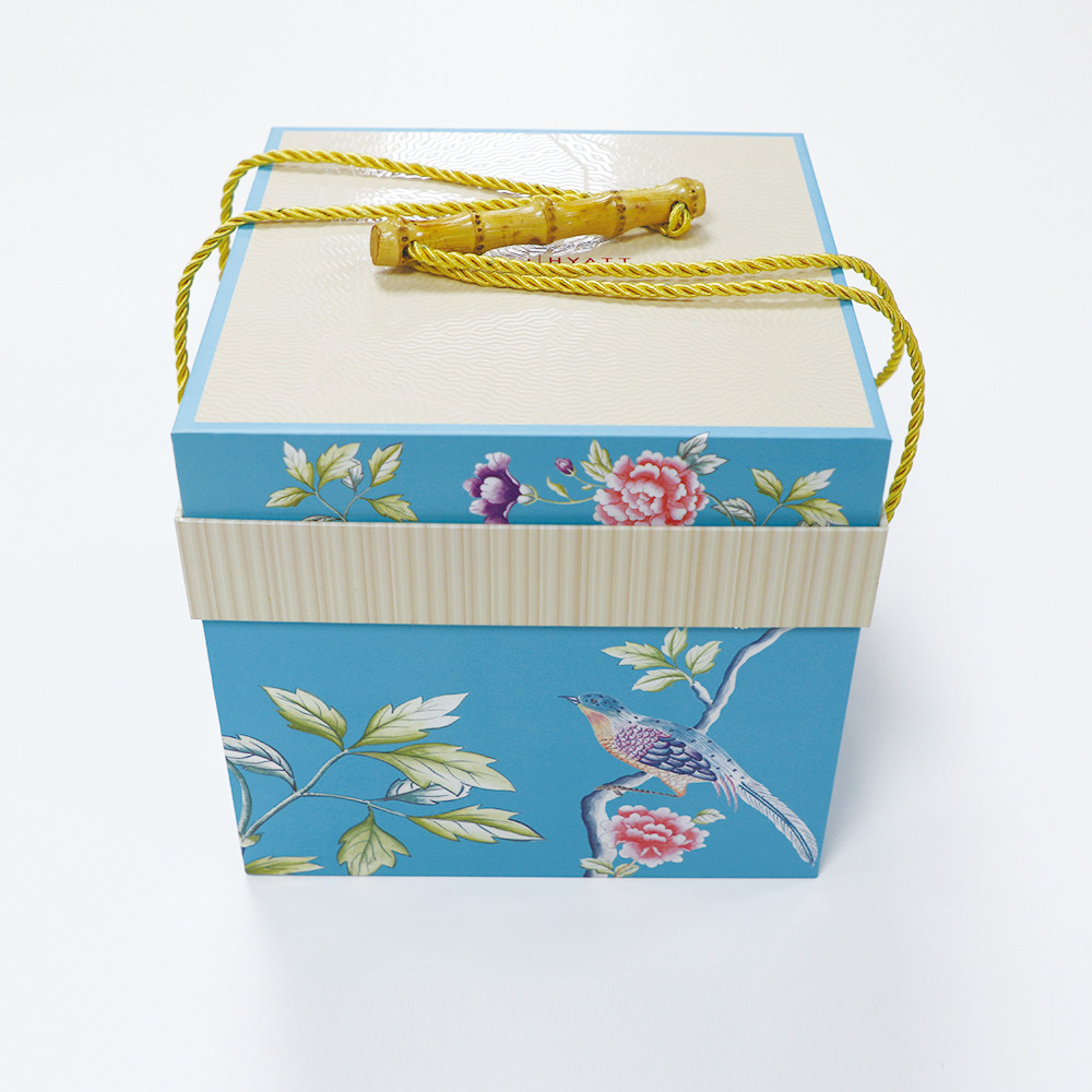 Custom small luxury gift box paper packaging box manufacturer