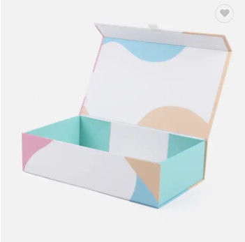 El tamaño modificado para requisitos particulares Logo Printing Magnetic Foldable Boxes para el satén viste el empaquetado